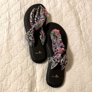 Sanuk Yoga sling sandals